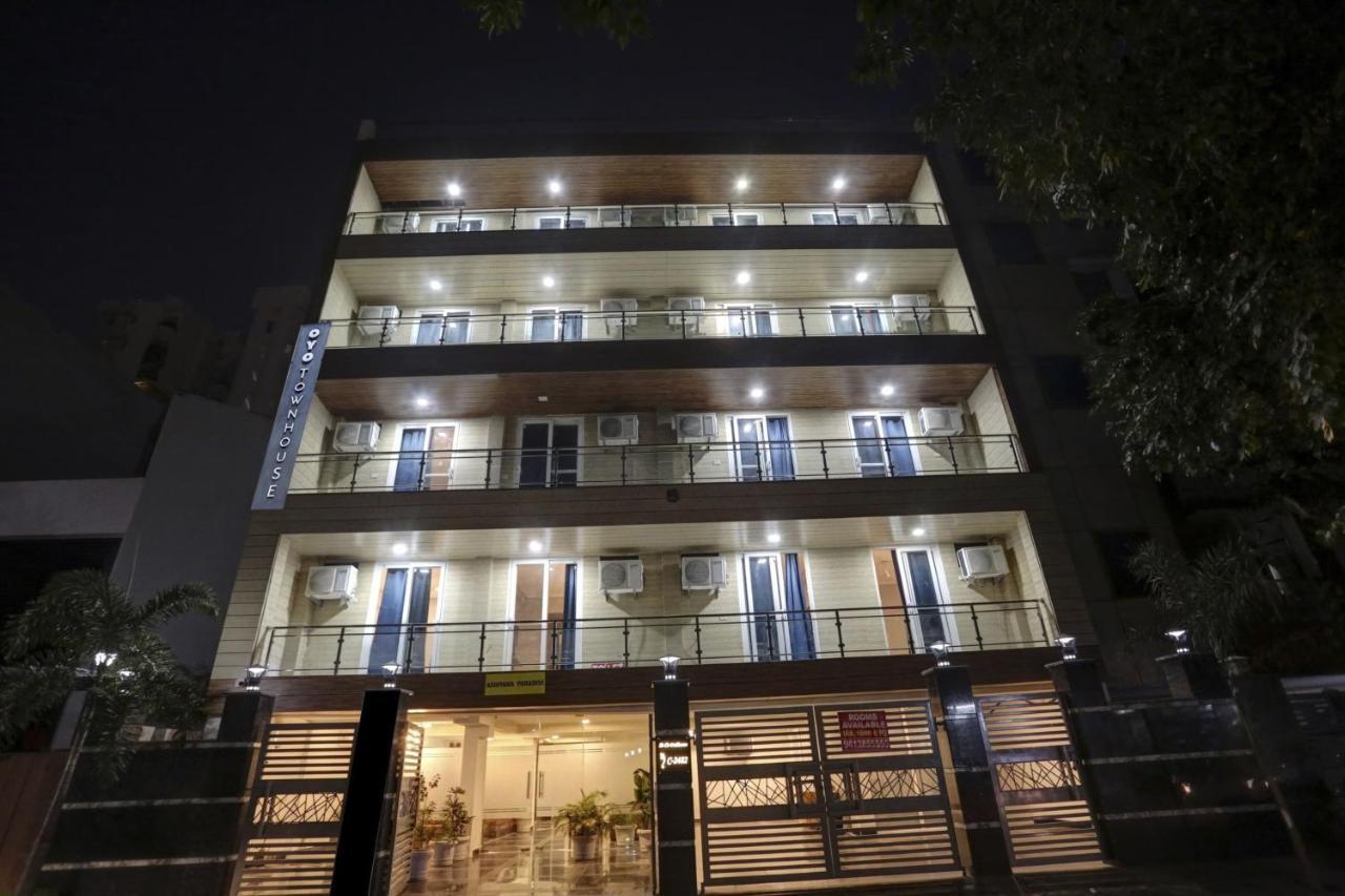 Hotel Townhouse 1167 Gold Souk Gurgaon Exterior foto